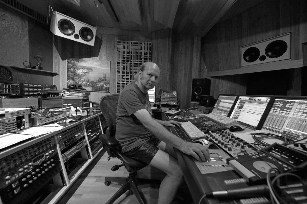 Dave Hill in studio